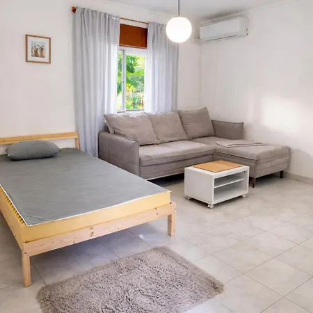 Casa Acolhedora A 15m Da