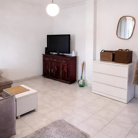 Holiday home Stay In Corroios Near Lisbon And 15 Min From The Beach - Casa Acolhedora Em Corroios Perto De Lisboa E Da Praia Corroios