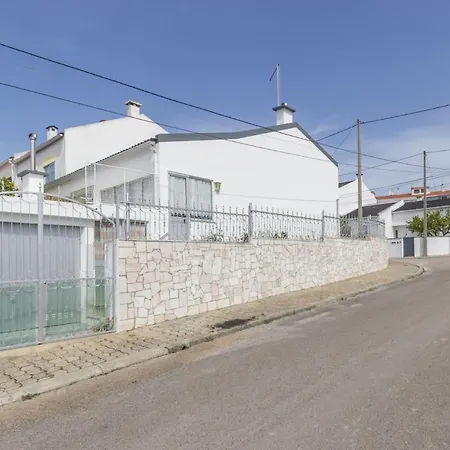 Casa Acolhedora A 15m Da